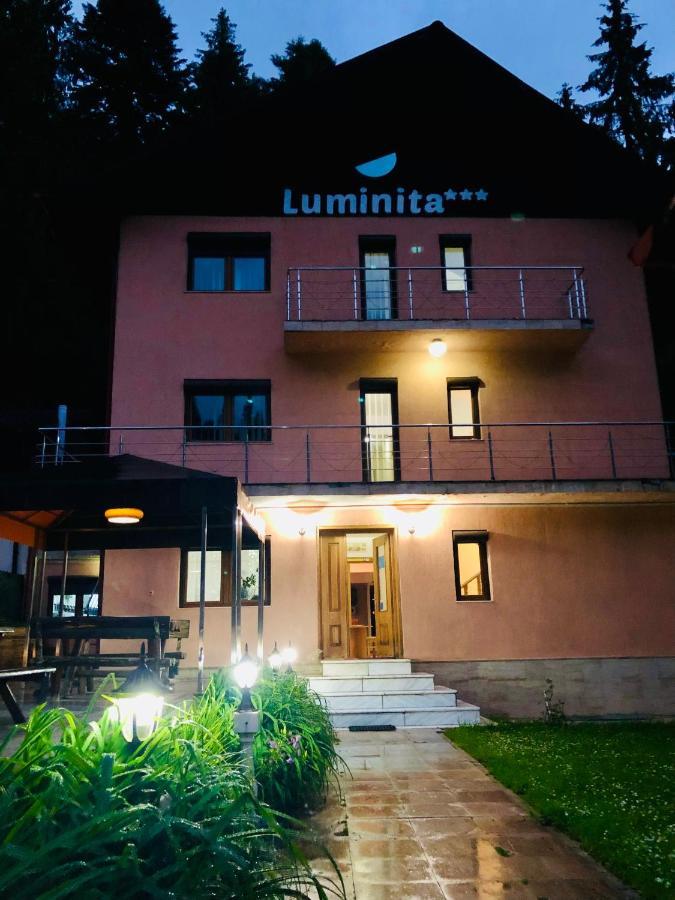 בוסטאני Pensiunea Luminita מראה חיצוני תמונה